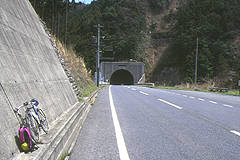 飼坂トンネル